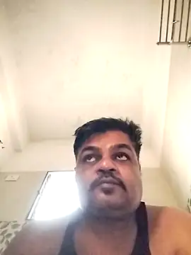 Snapshot of Desi_Londa_143 chatting on 11-16-25, 01:44 Desi Londa 143 online show from 11-16-25, 01:44