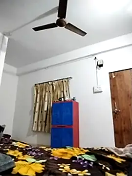 Snapshot of Desi_Londa_143 chatting on 11-18-25, 01:22 Desi Londa 143 online show from 11-18-25, 01:22