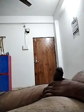 Snapshot of Desi_Londa_143 chatting on 11-18-25, 04:44 Desi Londa 143 online show from 11-18-25, 04:44