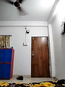 Snapshot of Desi_Londa_143 chatting on 11-21-25, 01:04 Desi Londa 143 online show from 11-21-25, 01:04