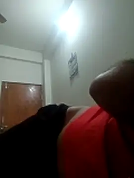 Snapshot of Desi_Londa_143 chatting on 11-24-25, 05:12 Desi Londa 143 online show from 11-24-25, 05:12