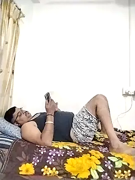 Snapshot of Desi_Londa_143 chatting on 12-18-25, 06:25 Desi Londa 143 online show from 12-18-25, 06:25