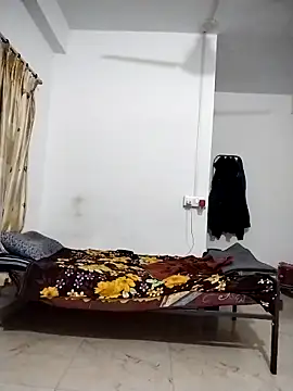 Snapshot of Desi_Londa_143 chatting on 12-20-25, 01:12 Desi Londa 143 online show from 12-20-25, 01:12