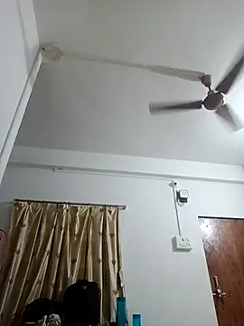 Snapshot of Desi_Londa_143 chatting on 02-18-26, 11:55 Desi Londa 143 online show from 02-18-26, 11:55