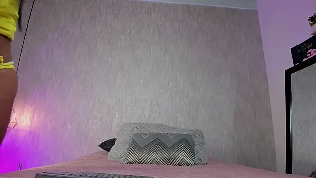 Snapshot of Eva_Zc chatting on 12-02-25, 04:13 Eva Zc online show from 12-02-25, 04:13