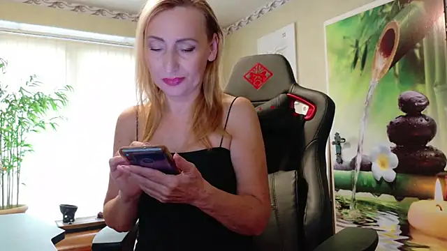 HotLana69 online show from 09-30-25, 08:30