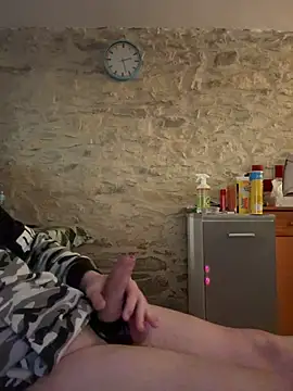 yann2392 online show from 04-07-26, 04:29