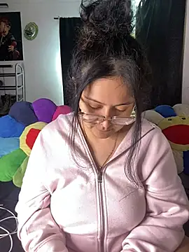 MsConejitaa online show from 12-18-24, 05:52