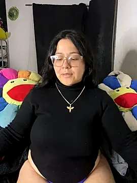 Snapshot of MsConejitaa chatting on 12-19-25, 01:07 MsConejitaa online show from 12-19-25, 01:07