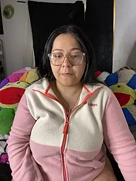 Snapshot of MsConejitaa chatting on 02-11-26, 05:07 MsConejitaa online show from 02-11-26, 05:07