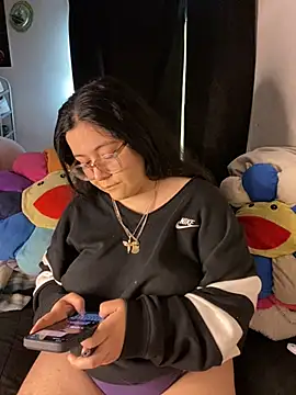 Snapshot of MsConejitaa chatting on 03-11-26, 04:35 MsConejitaa online show from 03-11-26, 04:35