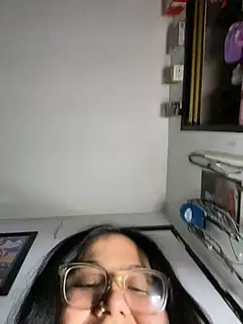 MsConejitaa online show from 04-18-26, 07:58