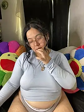 MsConejitaa online show from 04-27-26, 04:27