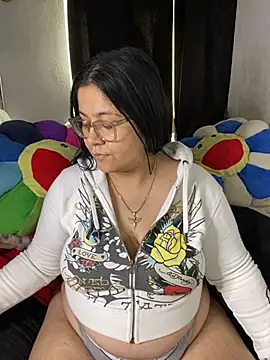 MsConejitaa online show from 06-27-26, 04:12