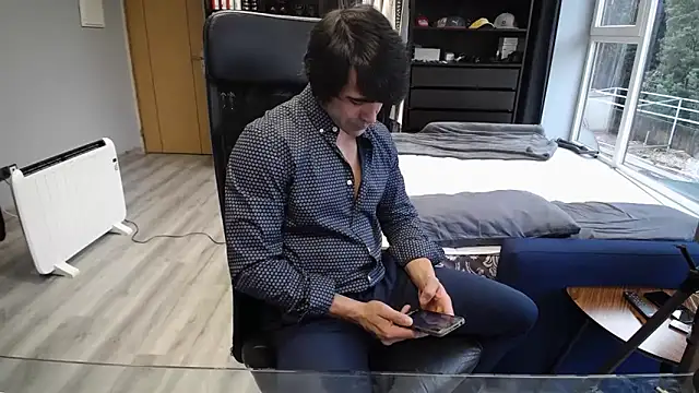 samricci21 online show from 12-16-25, 09:03