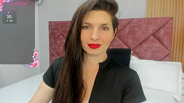 Snapshot of Azahara_Amin_ chatting on 09-24-25, 02:37 Azahara Amin online show from 09-24-25, 02:37