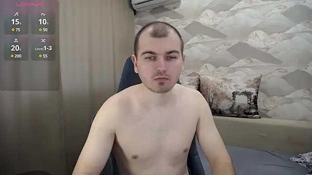 Snapshot of SerzhKorol1 chatting on 03-10-25, 10:04 SerzhKorol1 online show from 03-10-25, 10:04