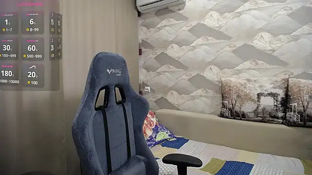 Snapshot of SerzhKorol1 chatting on 03-13-25, 10:36 SerzhKorol1 online show from 03-13-25, 10:36