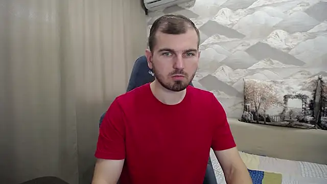 Snapshot of SerzhKorol1 chatting on 09-28-25, 07:58 SerzhKorol1 online show from 09-28-25, 07:58