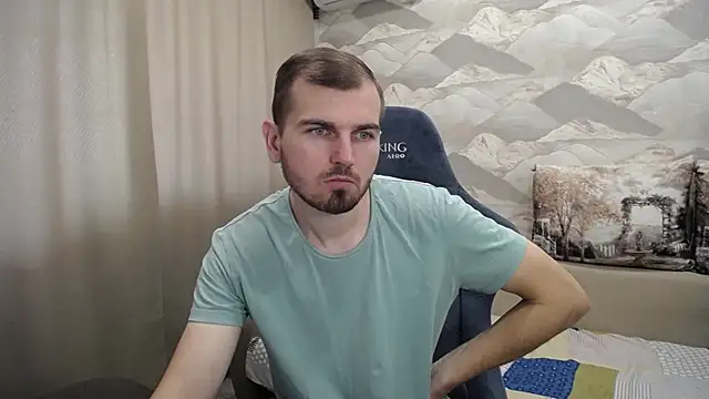 Snapshot of SerzhKorol1 chatting on 10-03-25, 08:22 SerzhKorol1 online show from 10-03-25, 08:22