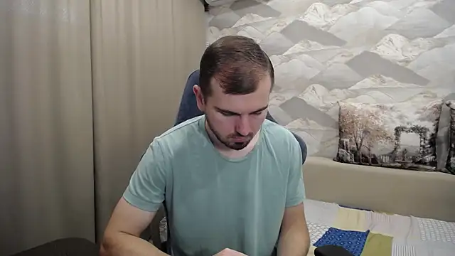 Snapshot of SerzhKorol1 chatting on 10-06-25, 07:50 SerzhKorol1 online show from 10-06-25, 07:50