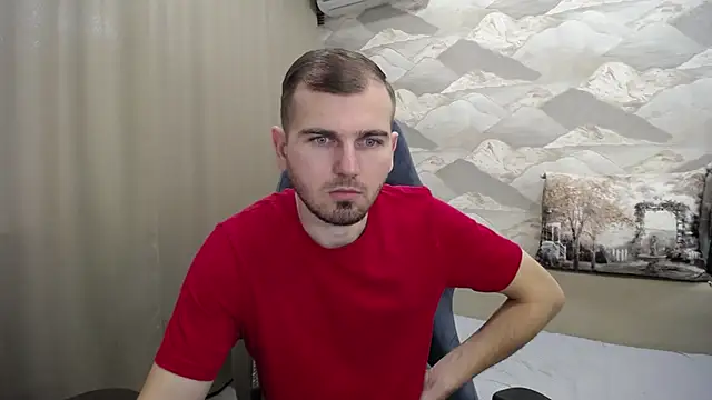 Snapshot of SerzhKorol1 chatting on 10-13-25, 07:52 SerzhKorol1 online show from 10-13-25, 07:52