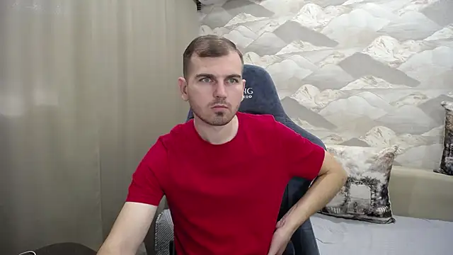 Snapshot of SerzhKorol1 chatting on 10-14-25, 07:09 SerzhKorol1 online show from 10-14-25, 07:09