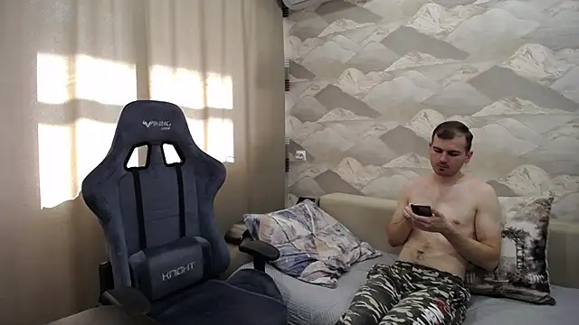 Snapshot of SerzhKorol1 chatting on 10-27-25, 06:50 SerzhKorol1 online show from 10-27-25, 06:50