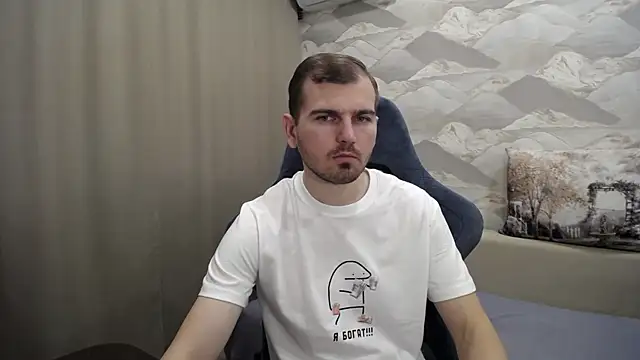 Snapshot of SerzhKorol1 chatting on 11-02-25, 06:05 SerzhKorol1 online show from 11-02-25, 06:05