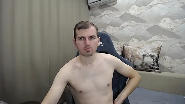 Snapshot of SerzhKorol1 chatting on 11-11-25, 05:07 SerzhKorol1 online show from 11-11-25, 05:07