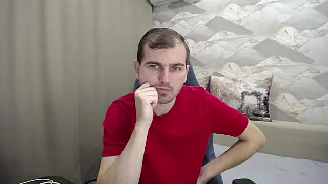 Snapshot of SerzhKorol1 chatting on 11-21-25, 05:39 SerzhKorol1 online show from 11-21-25, 05:39