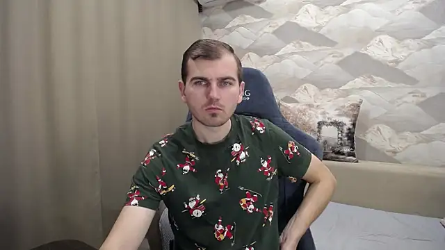 Snapshot of SerzhKorol1 chatting on 11-27-25, 04:58 SerzhKorol1 online show from 11-27-25, 04:58