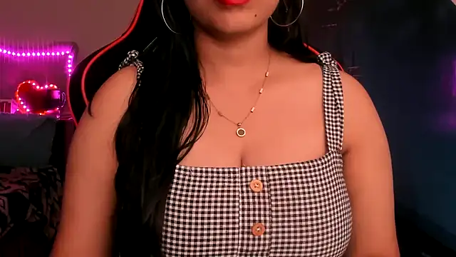 Snapshot of South_indian_tickly chatting on 10-07-25, 02:47 South indian tickly online show from 10-07-25, 02:47