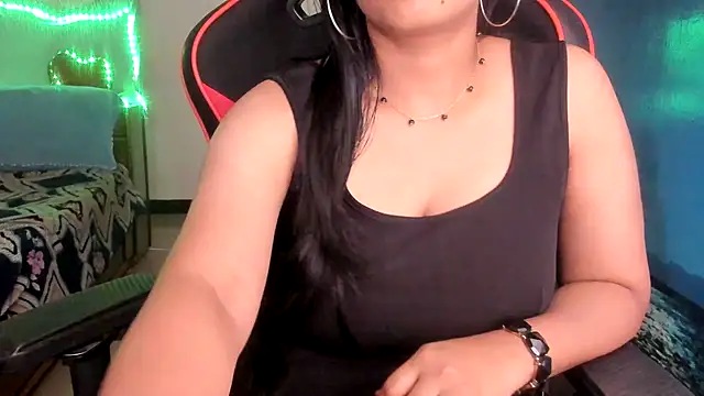 Snapshot of South_indian_tickly chatting on 06-06-26, 06:45 South indian tickly online show from 06-06-26, 06:45