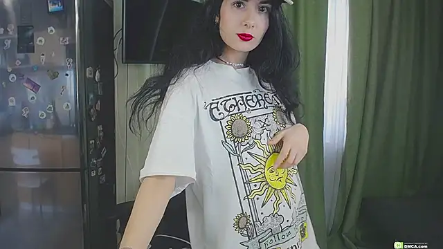 Snapshot of The_Blacksphinxxx chatting on 02-18-25, 11:44 The Blacksphinxxx online show from 02-18-25, 11:44