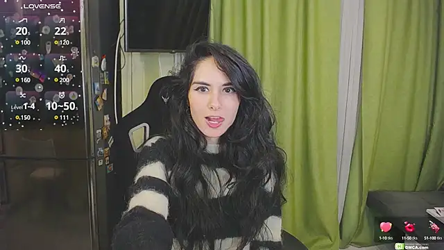 Snapshot of The_Blacksphinxxx chatting on 02-27-25, 03:26 The Blacksphinxxx online show from 02-27-25, 03:26