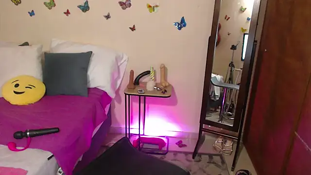 Snapshot of Jolie-Mature chatting on 02-20-25, 11:21 Jolie-Mature online show from 02-20-25, 11:21