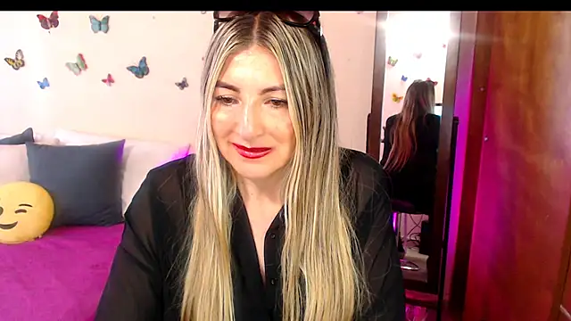 Snapshot of Jolie-Mature chatting on 11-07-25, 08:09 Jolie-Mature online show from 11-07-25, 08:09