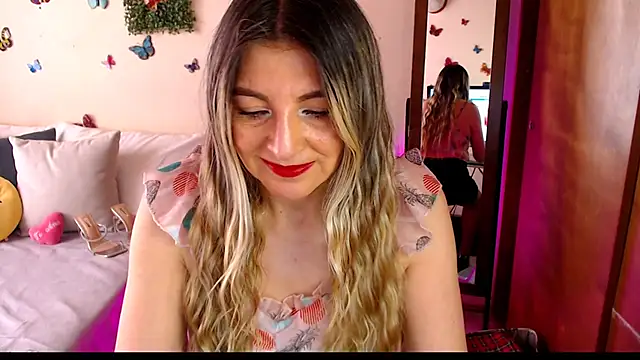 Jolie-Mature online show from 04-15-26, 07:43