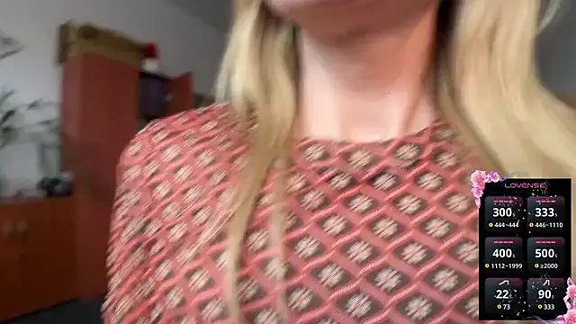 legsLONG online show from 02-27-25, 10:59