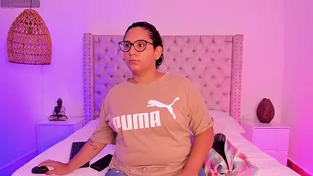 DanielleEvans  online show from 03-22-25, 11:21