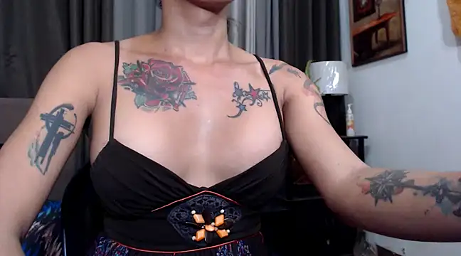 Snapshot of TSnaughtyBIGCOCK chatting on 03-04-25, 05:56 TSnaughtyBIGCOCK online show from 03-04-25, 05:56