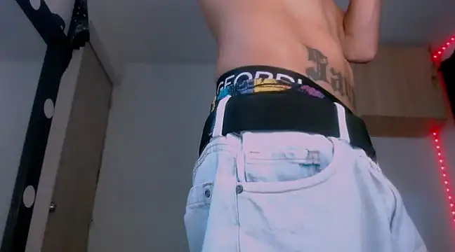 Samuel Suarez online show from 01-07-25, 11:24