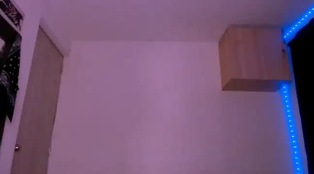 Samuel Suarez online show from 02-19-25, 01:40