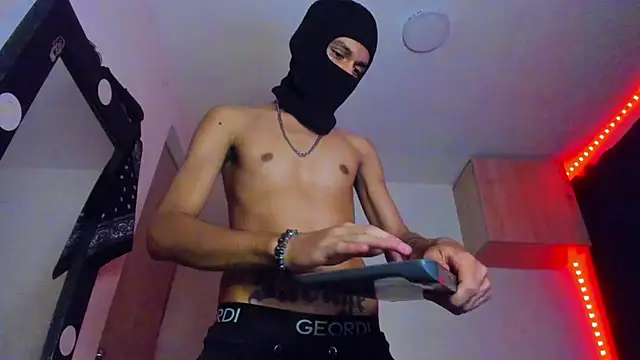 Samuel Suarez online show from 03-22-25, 03:52