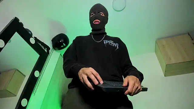 Samuel Suarez online show from 10-01-25, 02:17