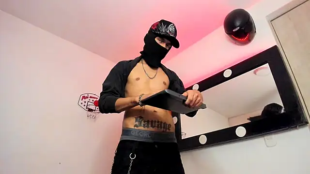 Samuel Suarez online show from 06-22-26, 04:20