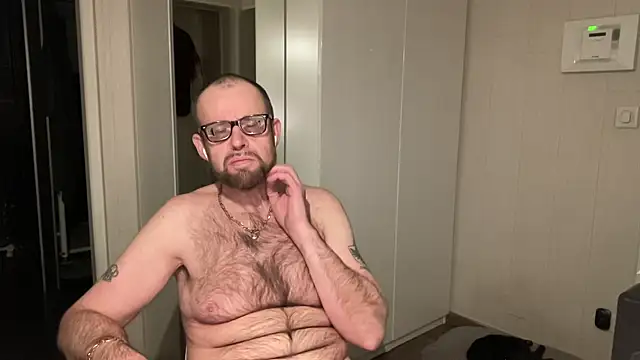 FABIOGLASSES online show from 11-17-25, 10:26