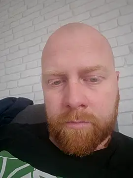 Snapshot of nicoco5757 chatting on 02-06-26, 01:25 nicoco5757 online show from 02-06-26, 01:25