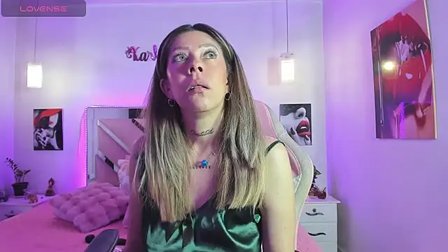 Karly moon online show from 11-20-25, 05:18